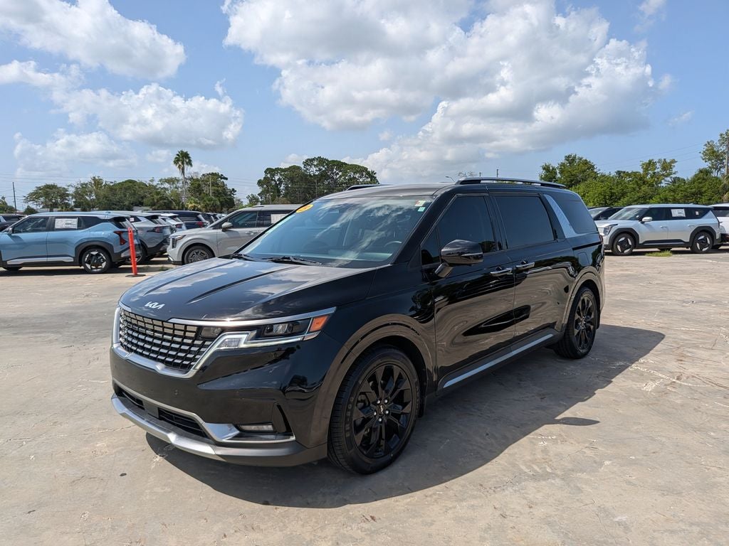 2023 Kia Carnival SX