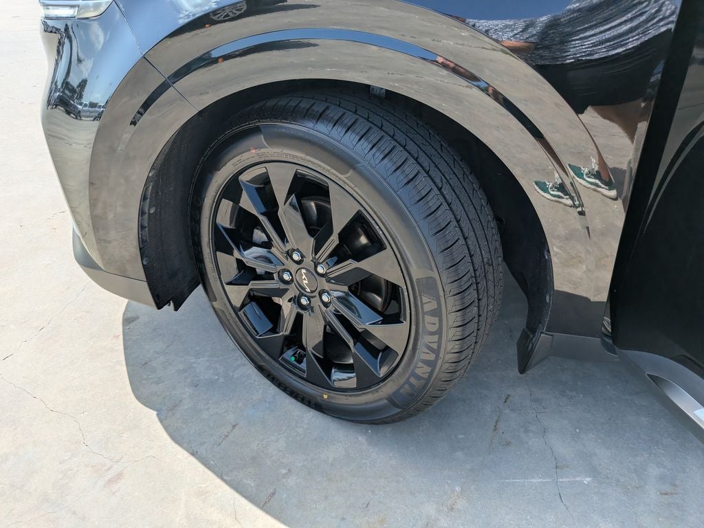 2023 Kia Carnival SX