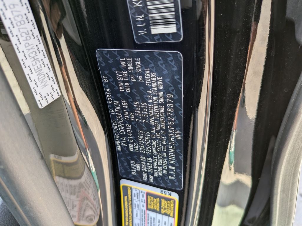 2023 Kia Carnival SX