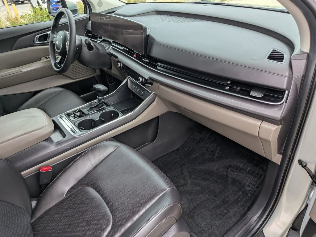 2025 Kia Carnival SX