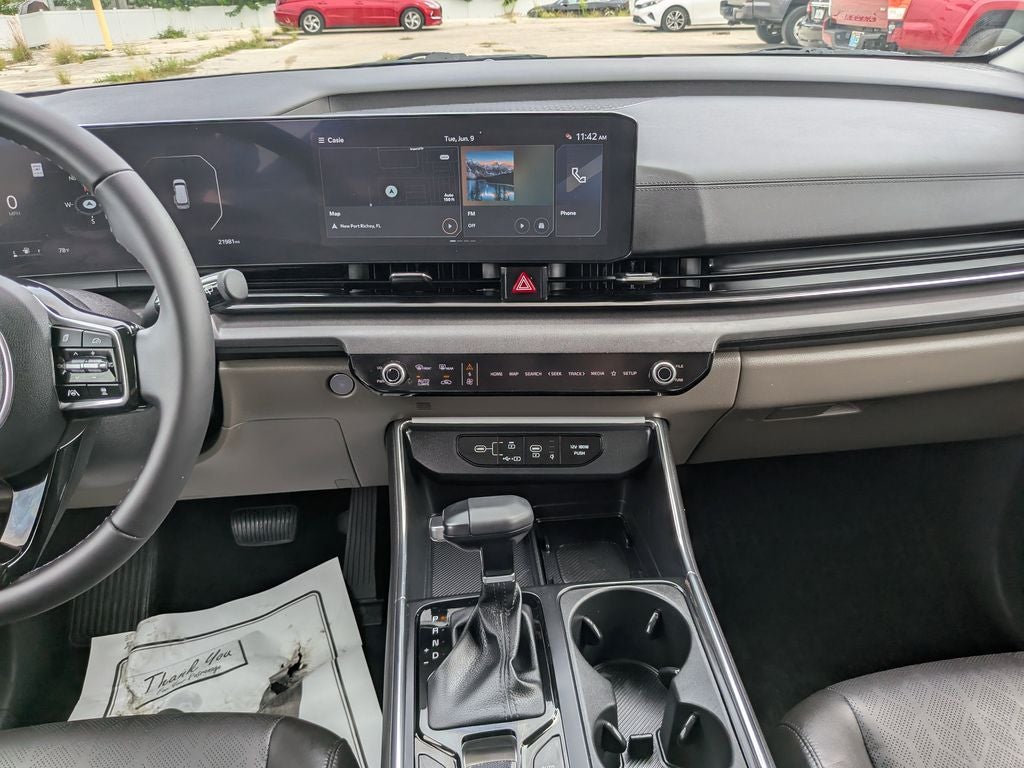2025 Kia Carnival SX