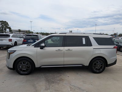 2025 Kia Carnival SX