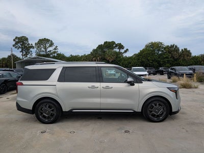 2025 Kia Carnival SX