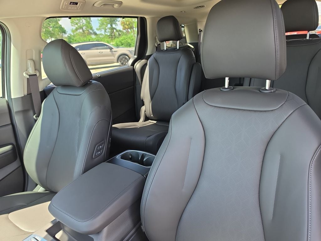 2027 Kia Carnival Hybrid SX