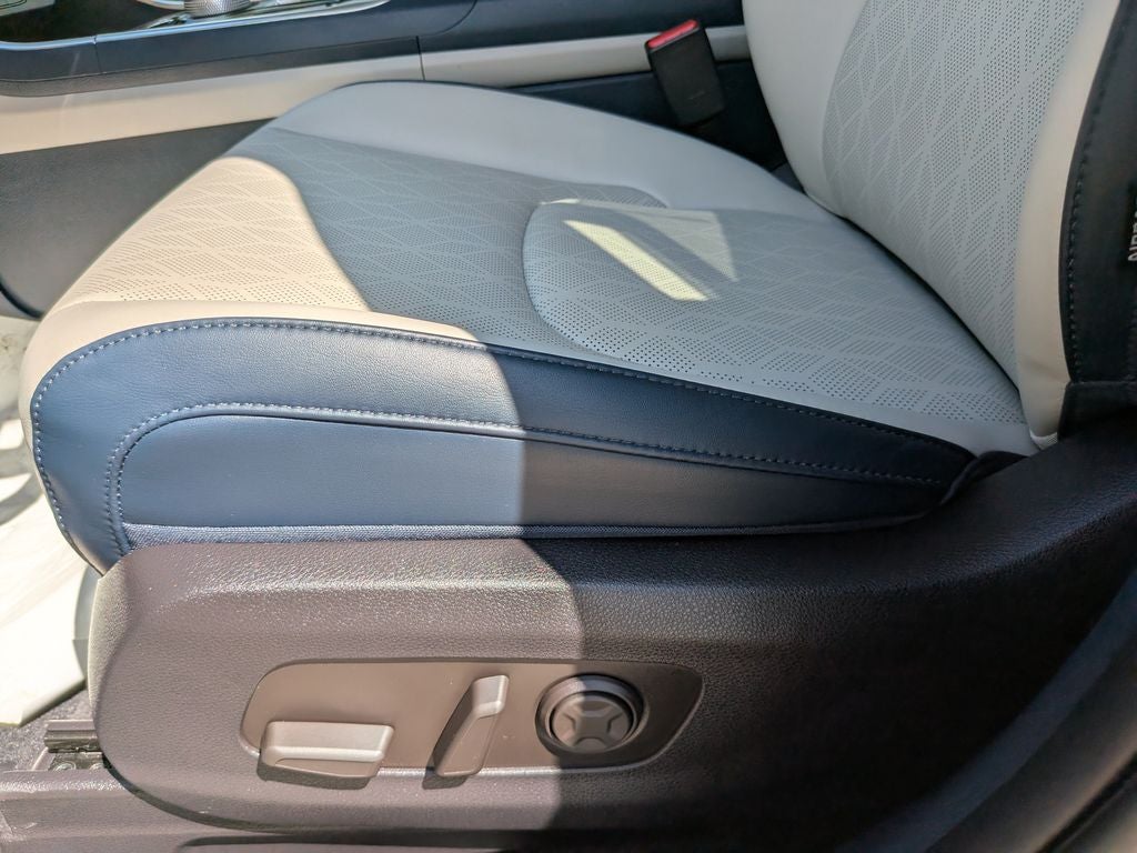 2025 Kia Carnival Hybrid SX
