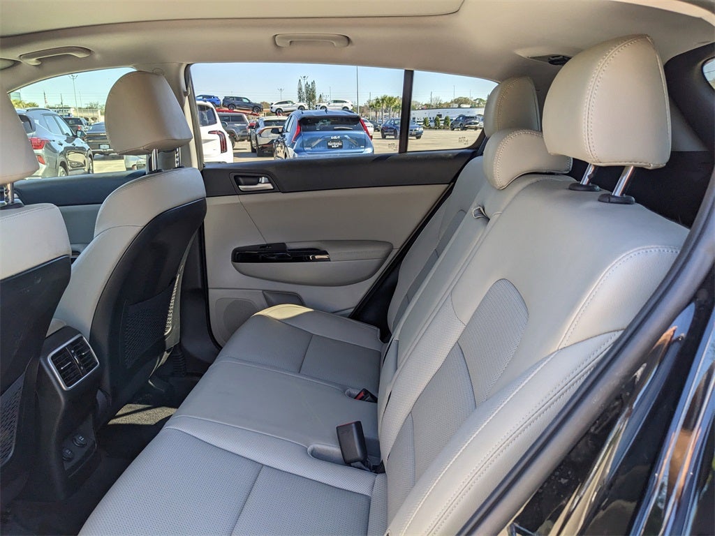 2022 Kia Sportage EX