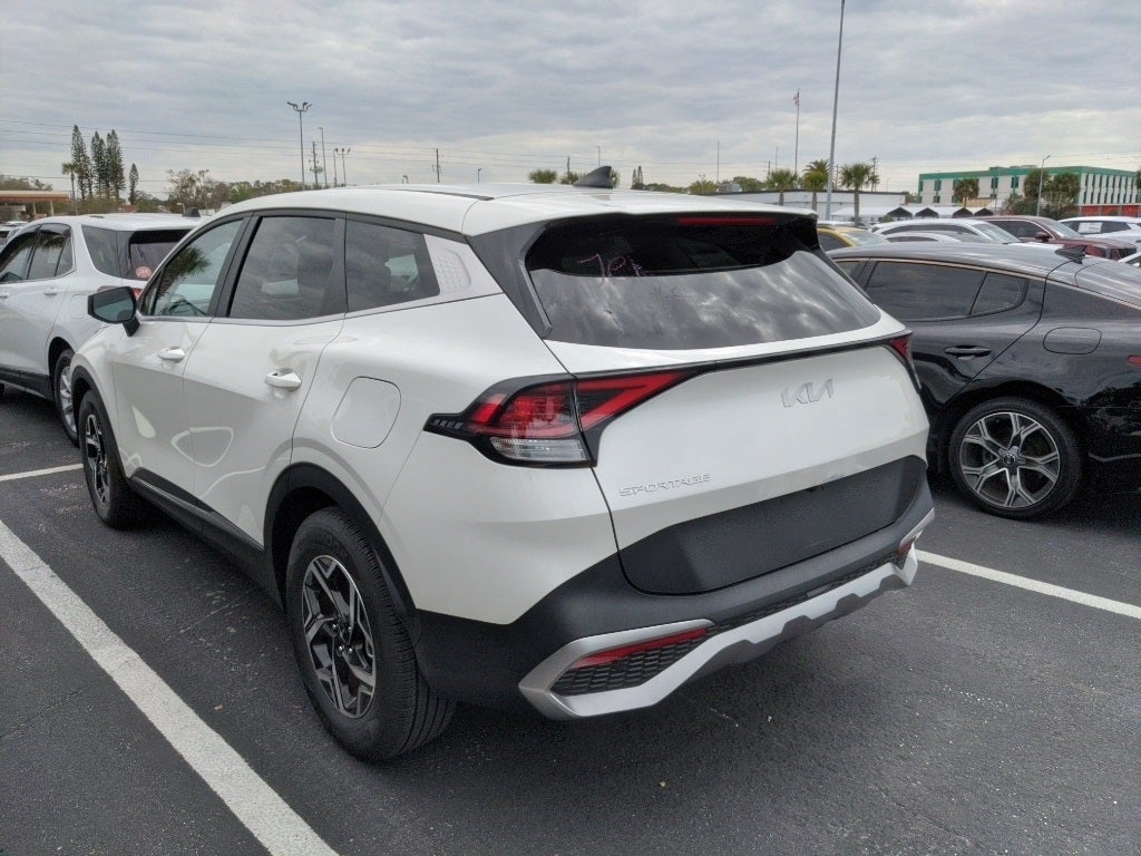 2024 Kia Sportage LX