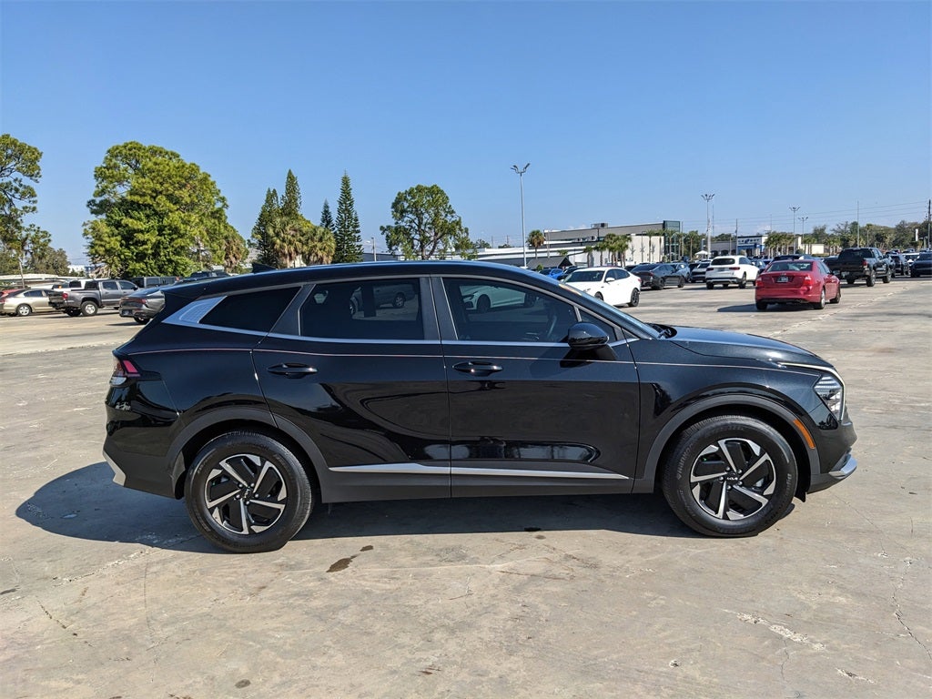 2024 Kia Sportage Hybrid LX