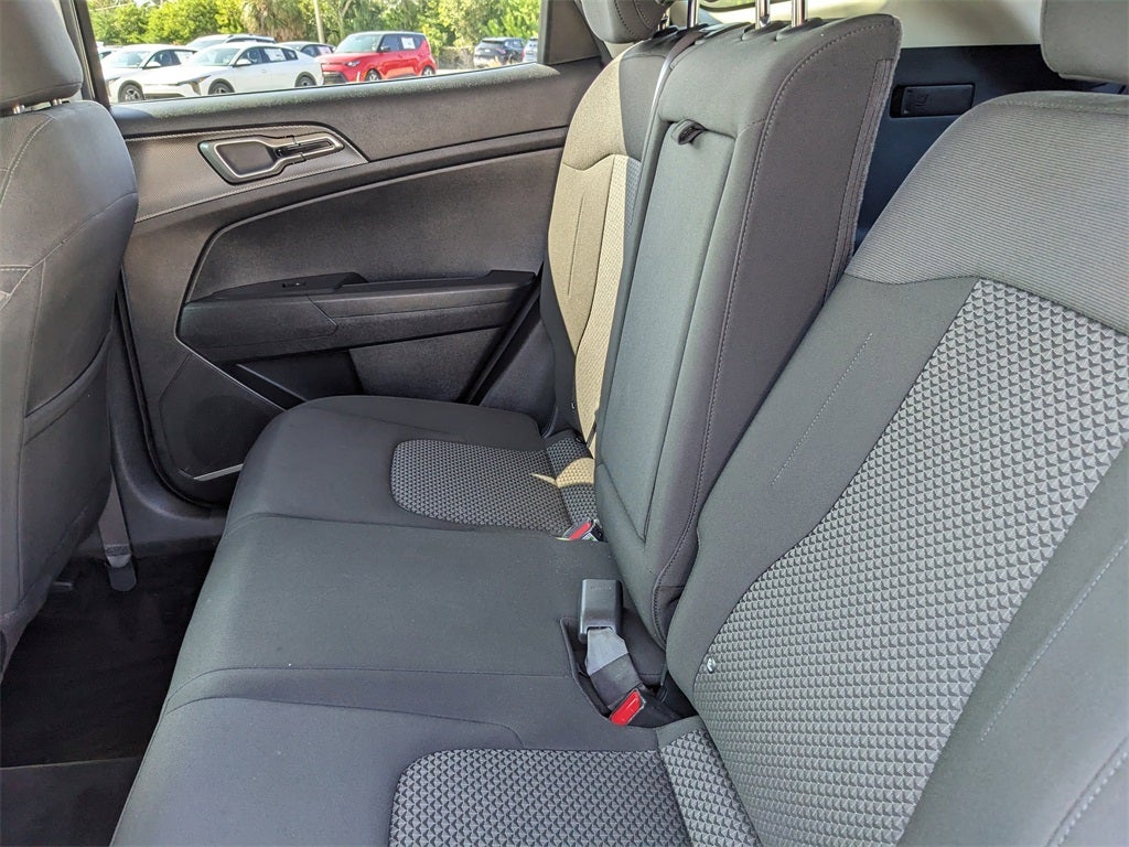 2024 Kia Sportage Hybrid LX