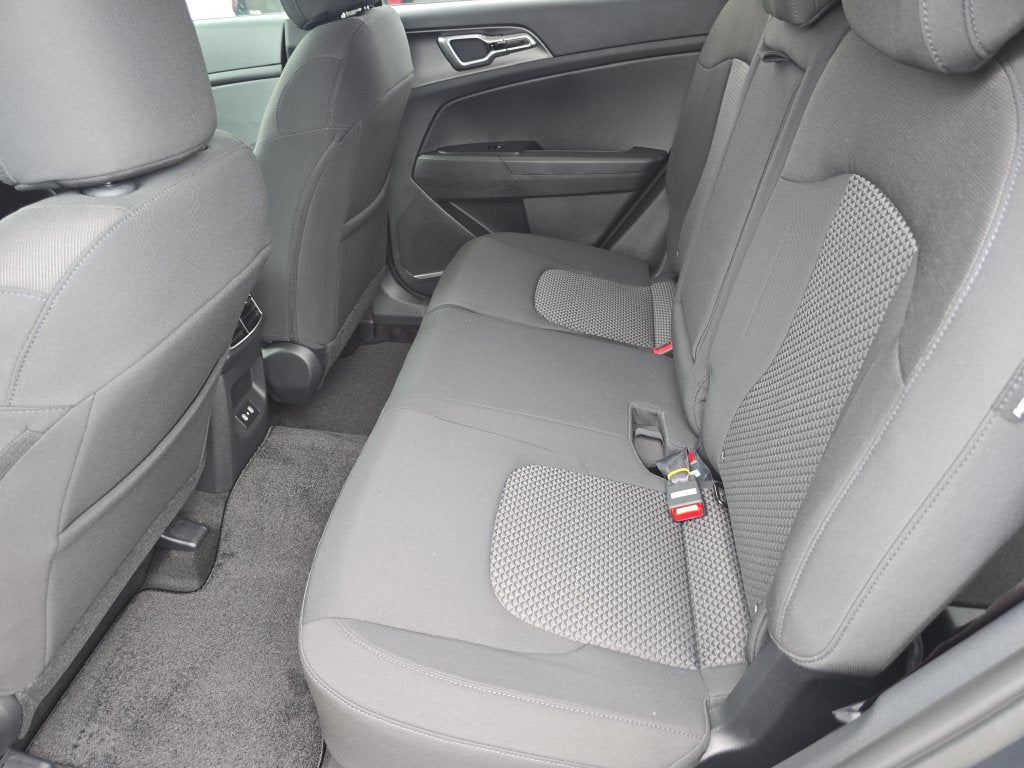 2027 Kia Sportage Hybrid LX