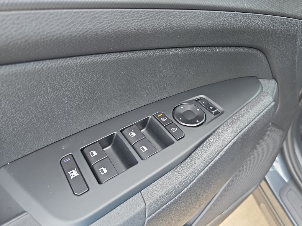 2027 Kia Sportage Hybrid LX