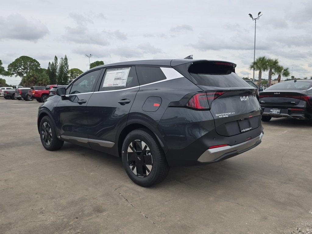2027 Kia Sportage Hybrid LX