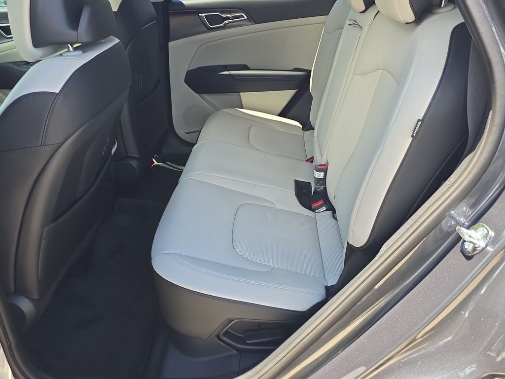 2027 Kia Sportage Hybrid EX