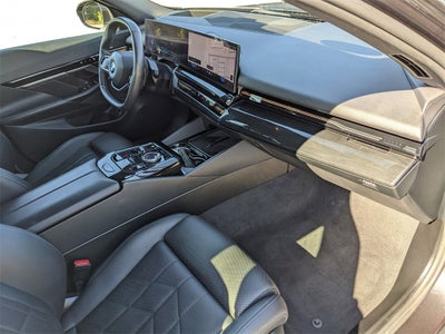 2024 BMW 5 Series 530i