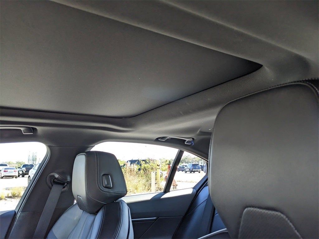 2024 BMW 5 Series 530i