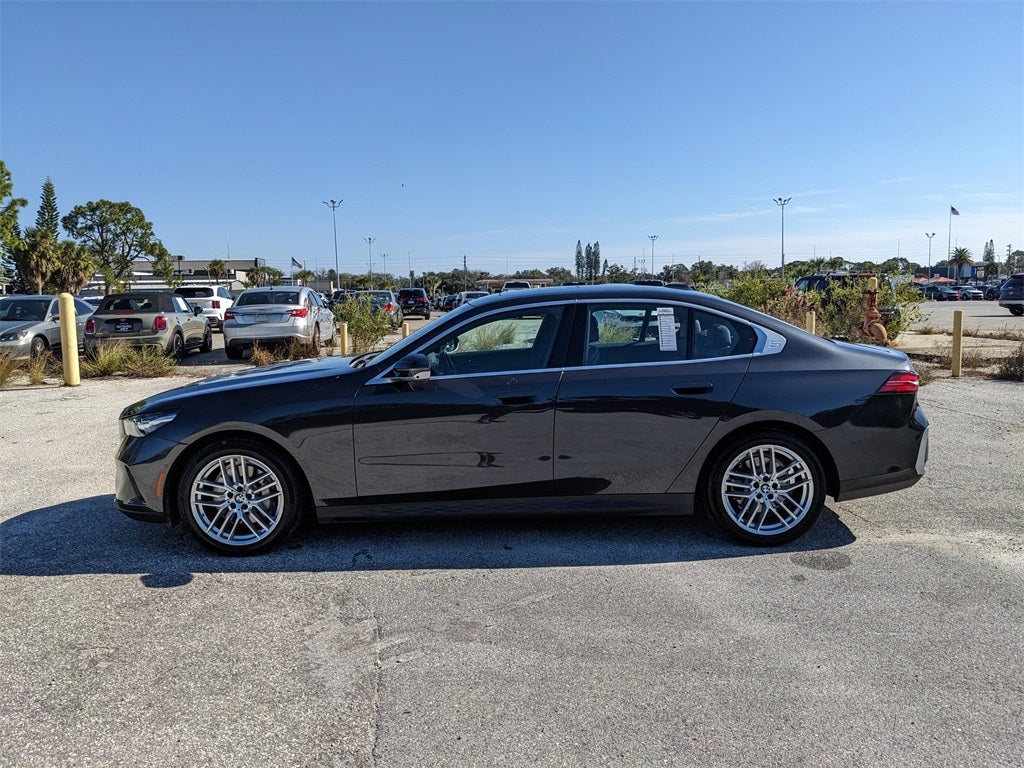 2024 BMW 5 Series 530i