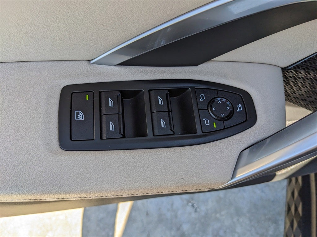 2025 BMW X2 xDrive28i