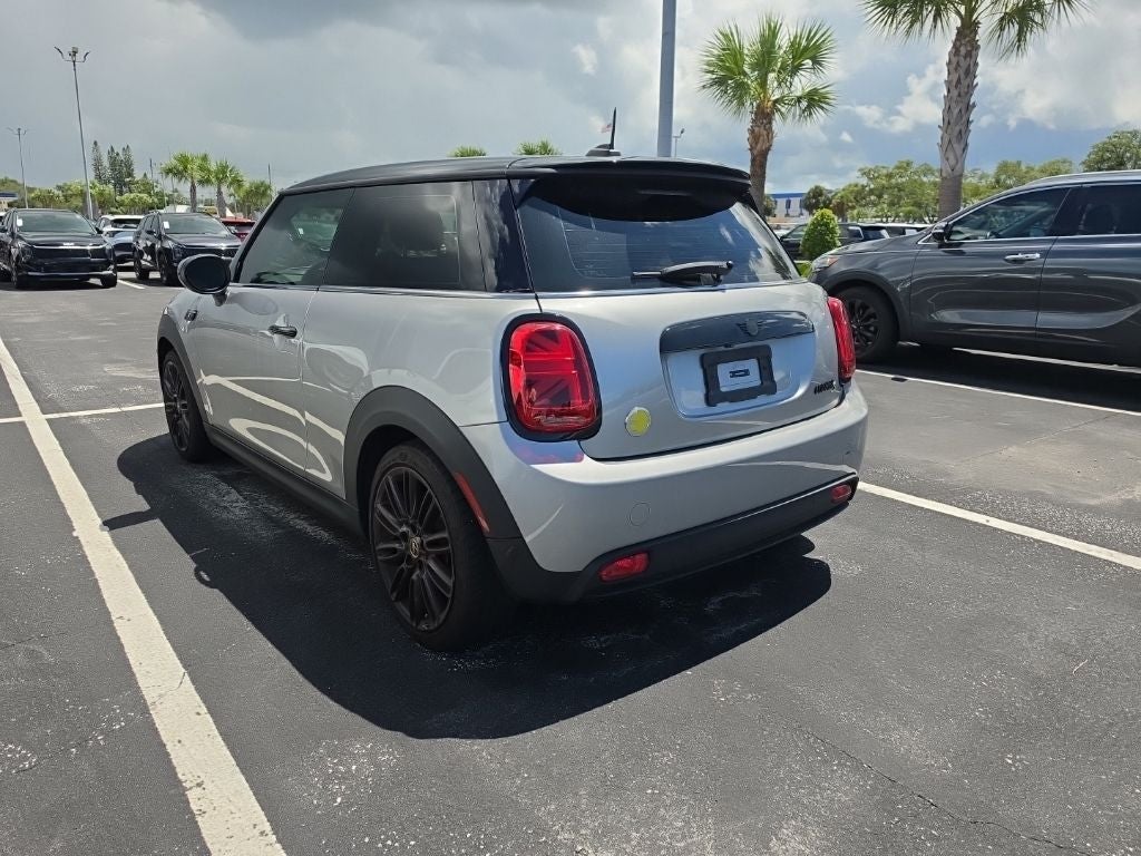 2024 MINI Cooper SE Electric Iconic