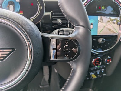 2024 MINI Cooper SE Electric Iconic