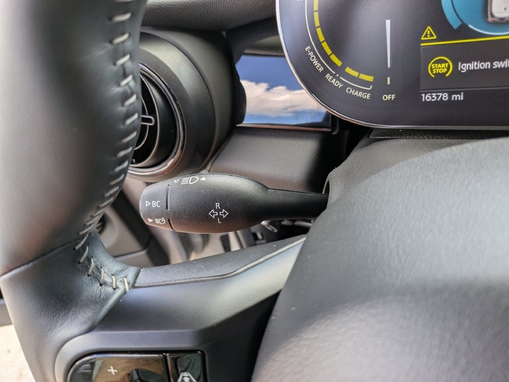 2024 MINI Cooper SE Electric Iconic