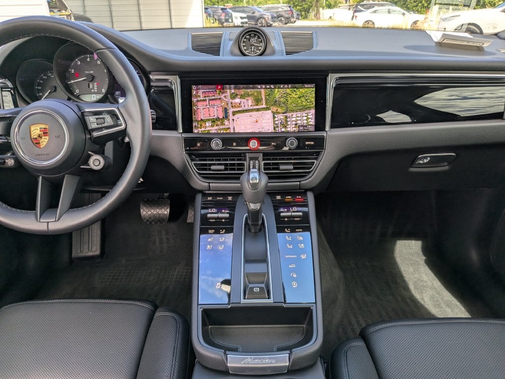 Photo 18