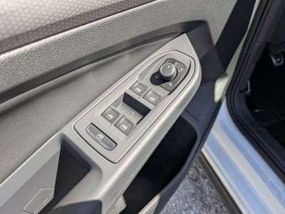 2024 Volkswagen Golf GTI SE