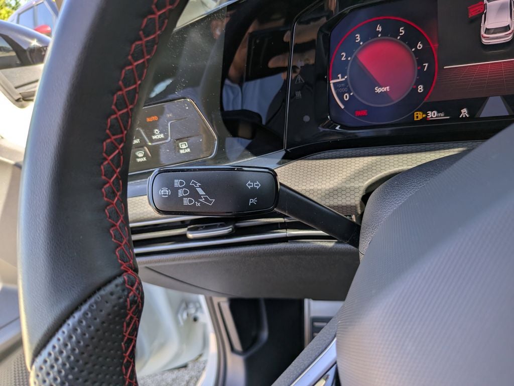 2024 Volkswagen Golf GTI SE