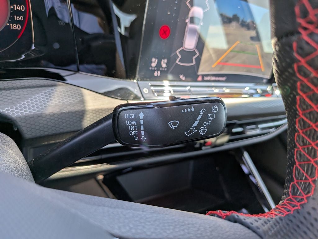 2024 Volkswagen Golf GTI SE