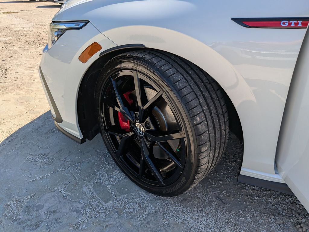 2024 Volkswagen Golf GTI SE