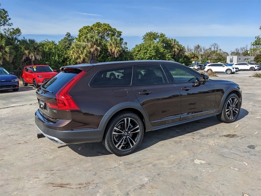 2018 Volvo V90 Cross Country T5