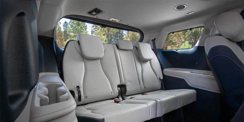 The interior of the 2025 Kia Carnival in New Port Richey, FL